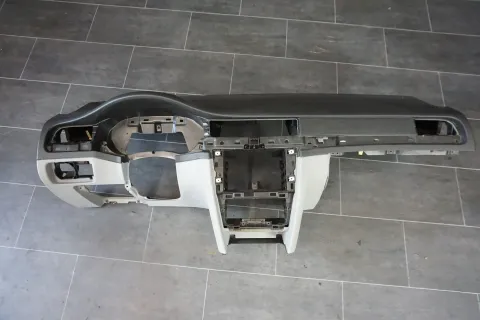 Article VL25