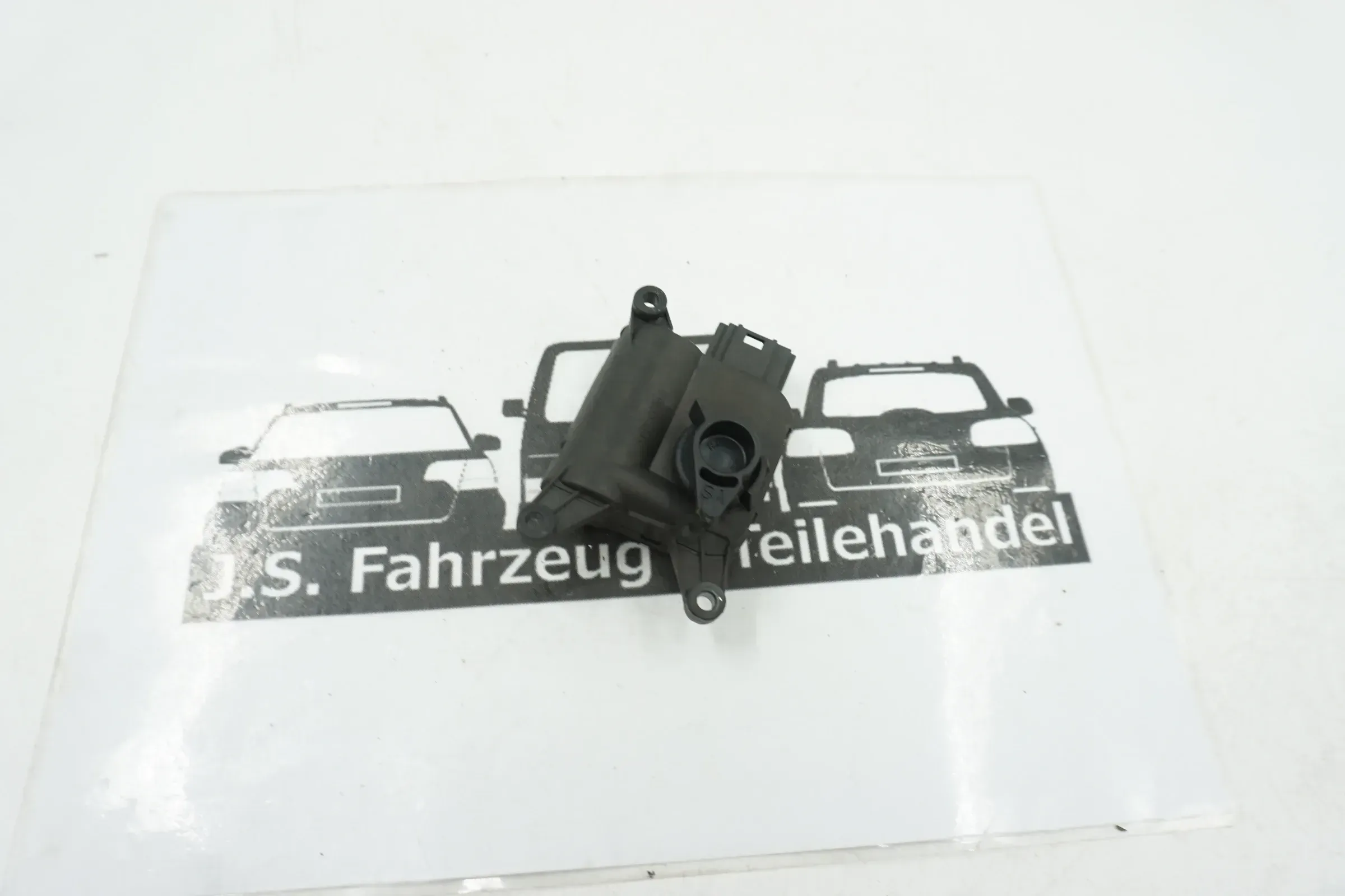 VW T5 T6 Amarok Audi Q7 Stellmotor Klima Lüftung Heizung 0132801320 7L0907511B - Bild 1