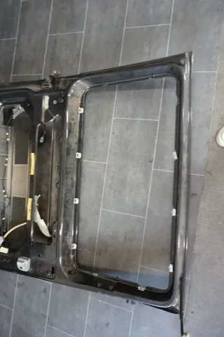 VW T5 Multivan Schiebetür Tür links Schwarz Scheibe LC9Z 2006 Caravelle - Bild 8