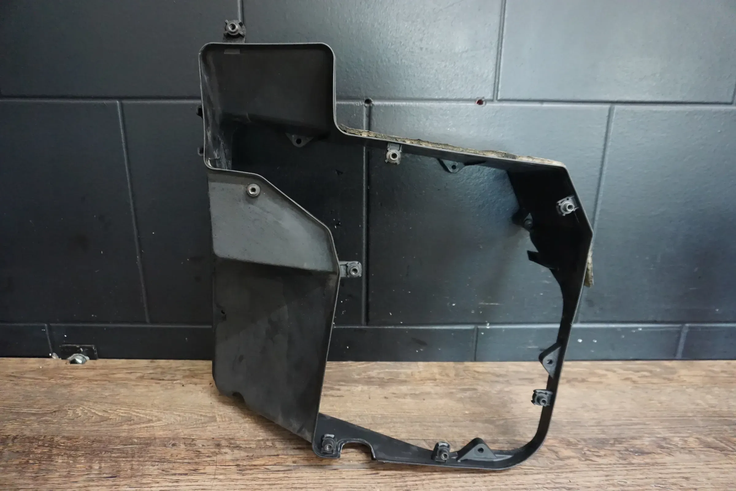 VW T5 Multivan Sicherungskasten 7H0907296A Teil vorne Motor - Bild 1