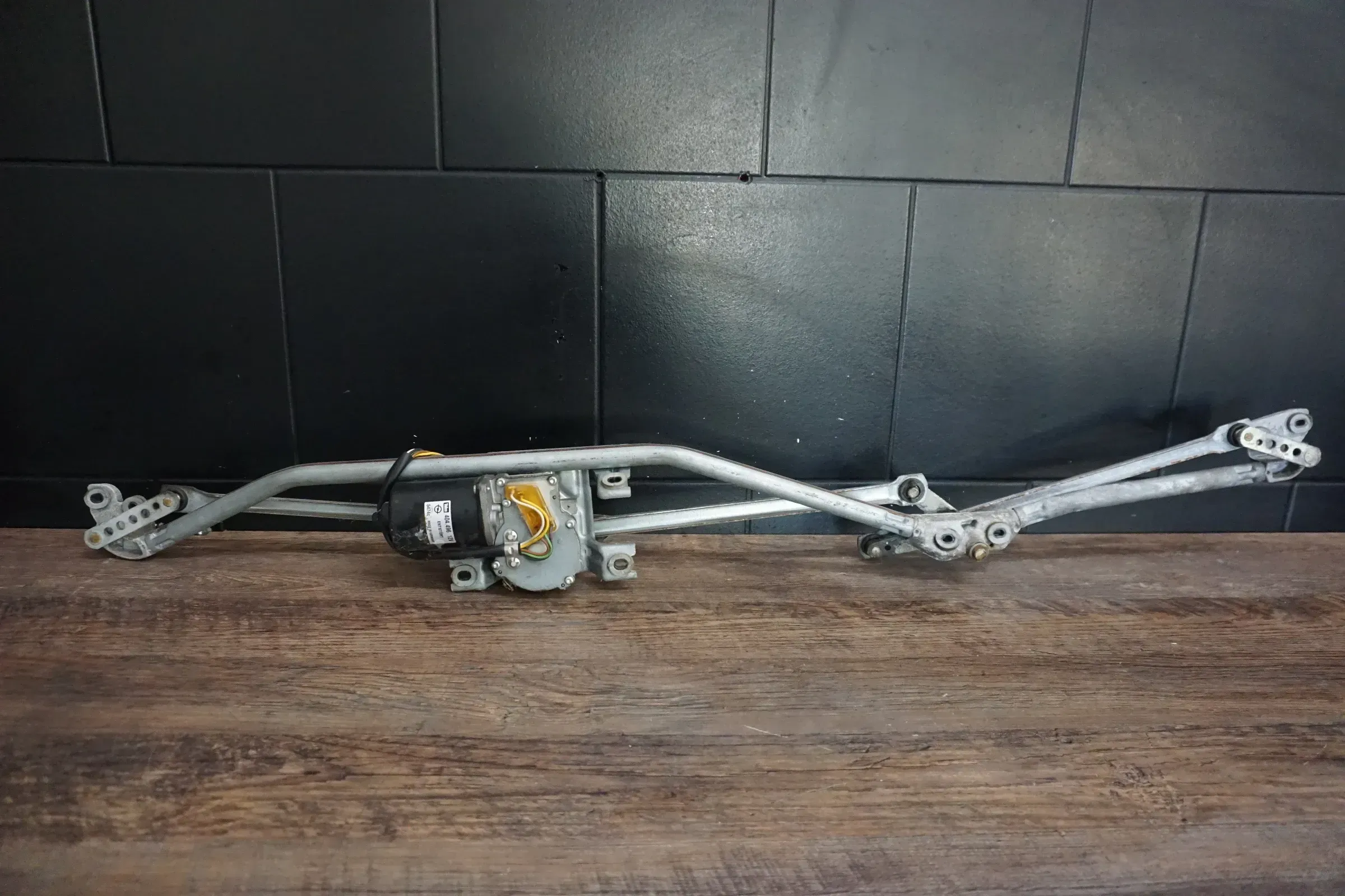 Opel Zafira A orig Wischermotor vorne mit Wischergestänge Bj 2003 - Bild 1