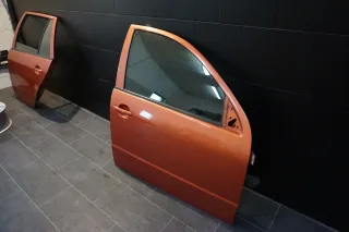 Skoda Fabia Combi 5J Tür vorn rechts ohne Anbauteile Farbe orange 9771 - Bild 3