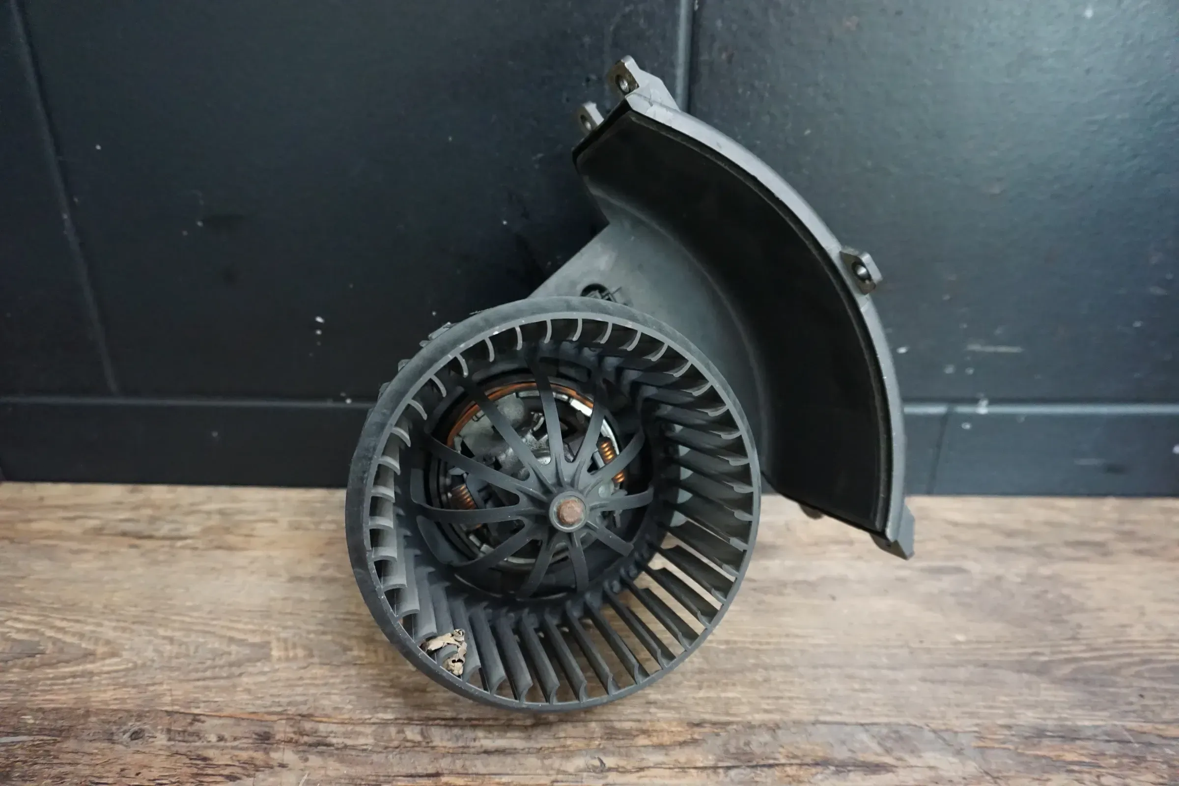 orig. VW T5 Bus Gebläsemotor Lüftungsmotor Motor Lüftung 7H1819021B 7H1820021B - Bild 1