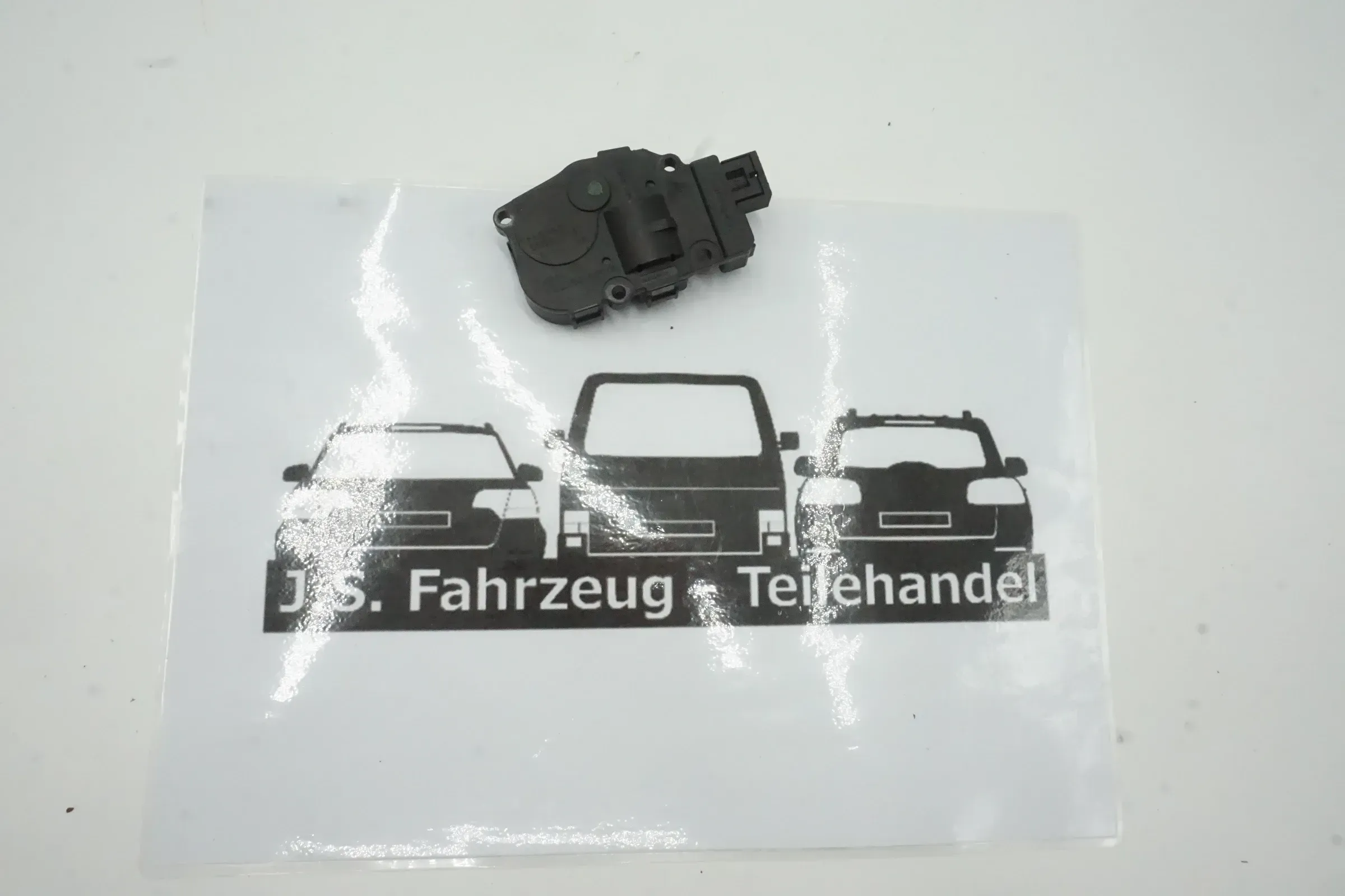 Volkswagen Touareg II 2011 Stellmotor Heizung Klima KSS250102000 - Bild 1