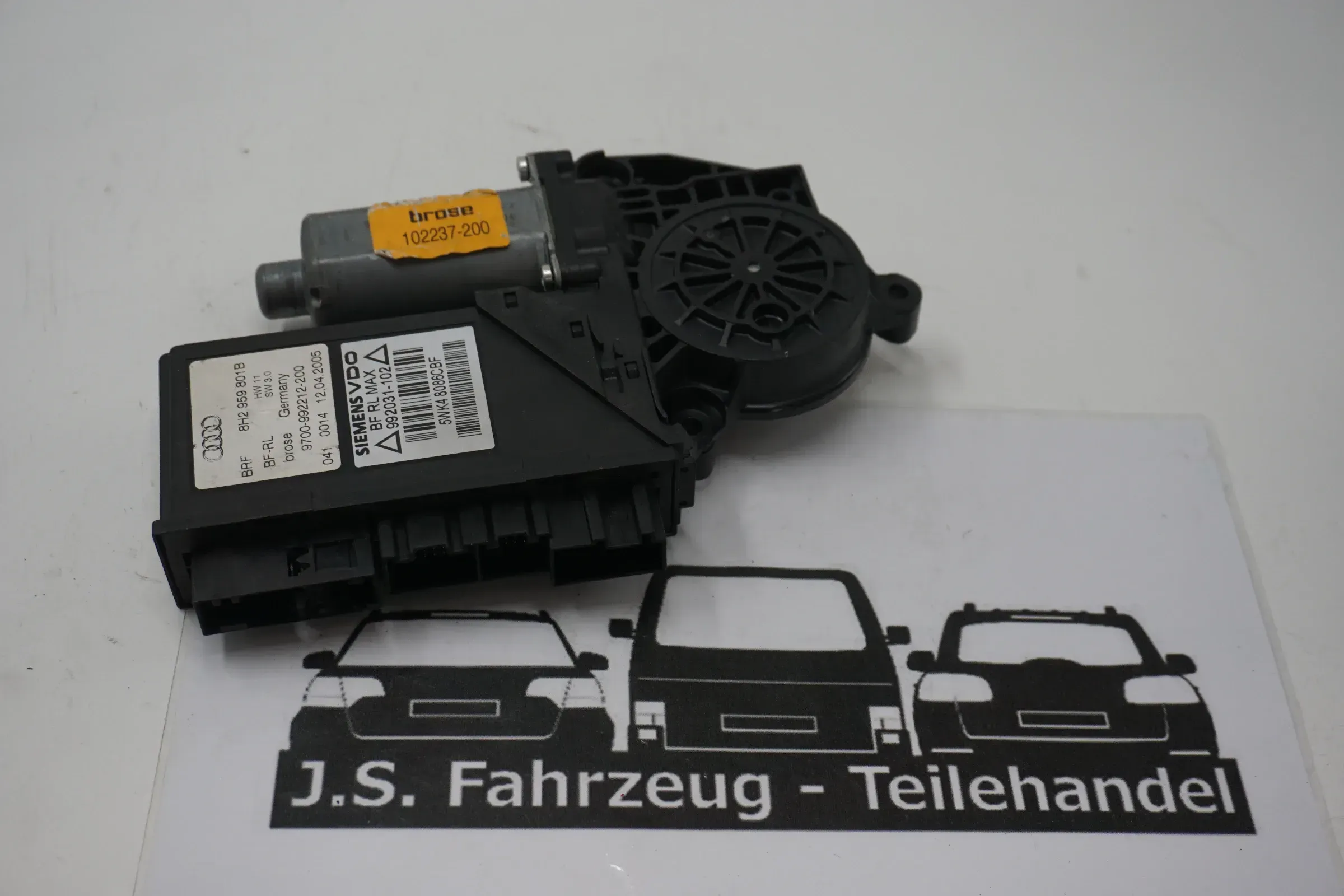 Original Audi A4 B7 Beifahrerseite Fensterhebermotor vorne 8H2959801D - Bild 1