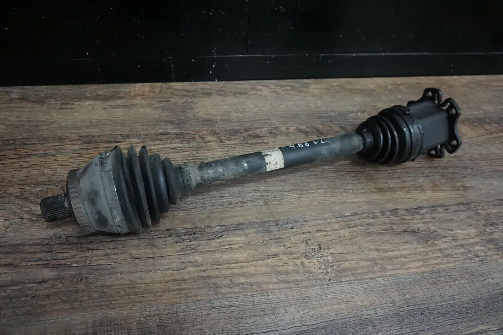 Antriebswelle vorne Links Audi S4 B6 8E 4.2 V8 Gelenkwelle Welle - Bild 1