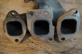 03H253031C Krümmer Abgaskrümmer 4-6 Zyl 3,2 AXZ 3,6 V6 VW Passat B6 Original - Bild 4