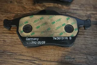 Volkswagen Bremsbeläge Vorne Hinten Satz Pad 7m3615115b - Bild 6