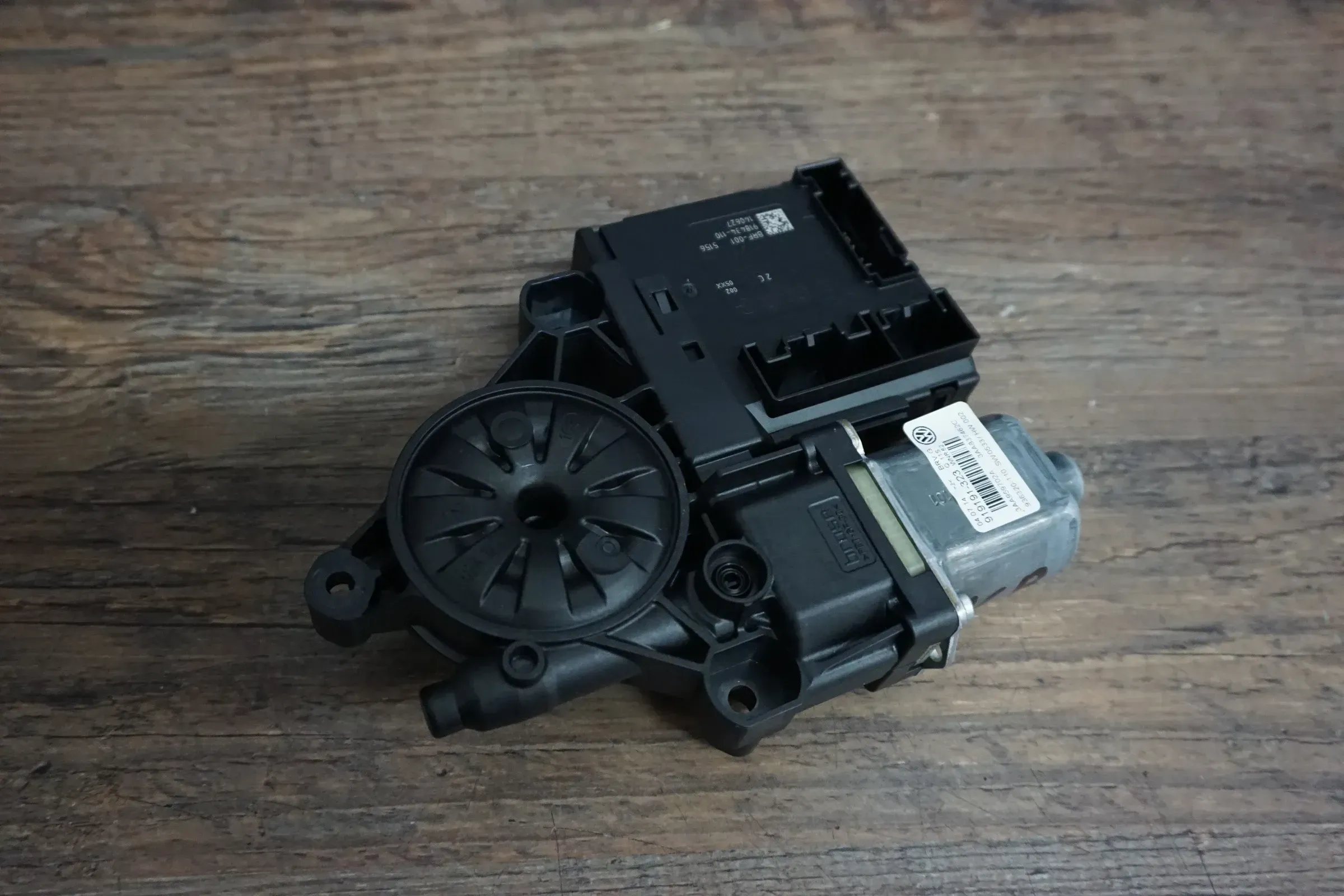 VW Passat 3C B7 Fensterhebermotor vorne rechts 3AA959702A 3C0959792C - Bild 1