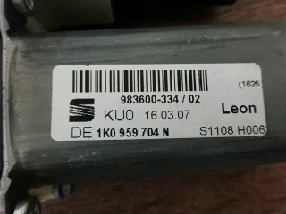 Seat Leon 1P Original Fensterhebermotor Steuergerät hinten rechts 1K0959704N - Bild 3