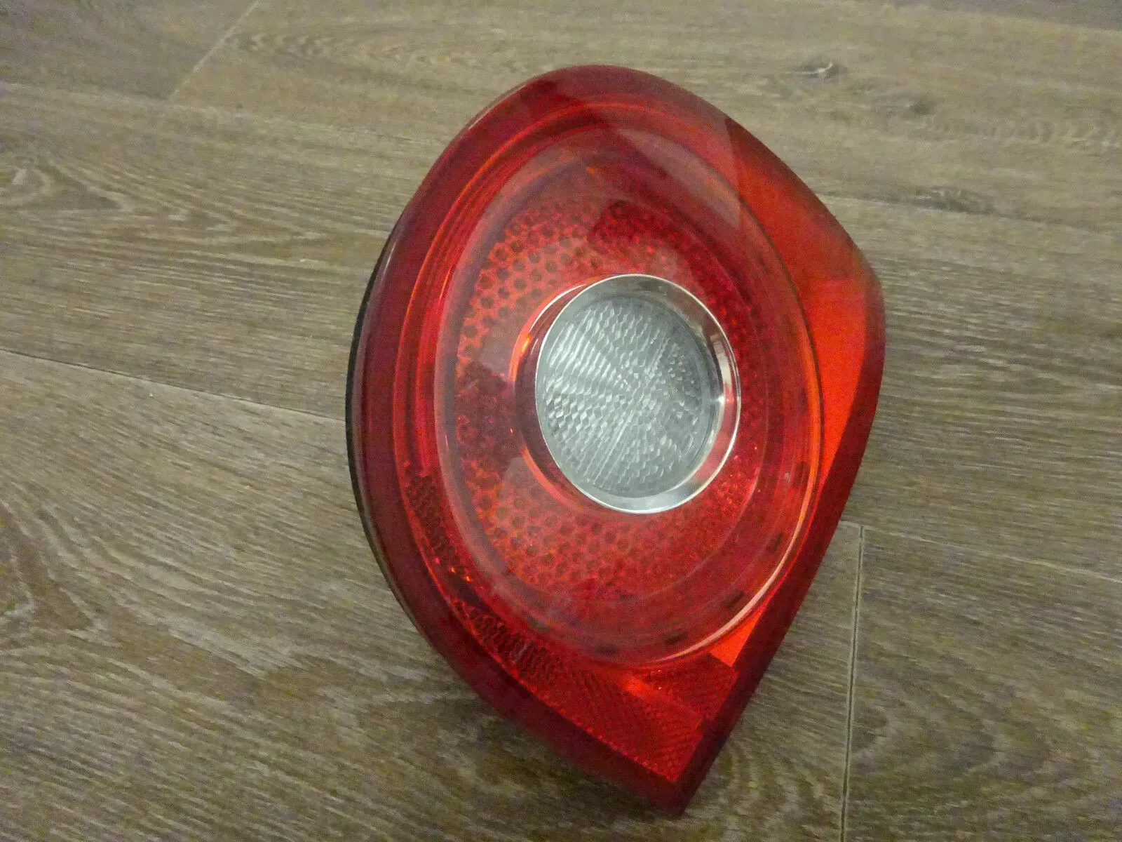 Original VW Golf 5 V Rücklicht Heckleuchte Rechts innen 1K6945094E - Bild 1