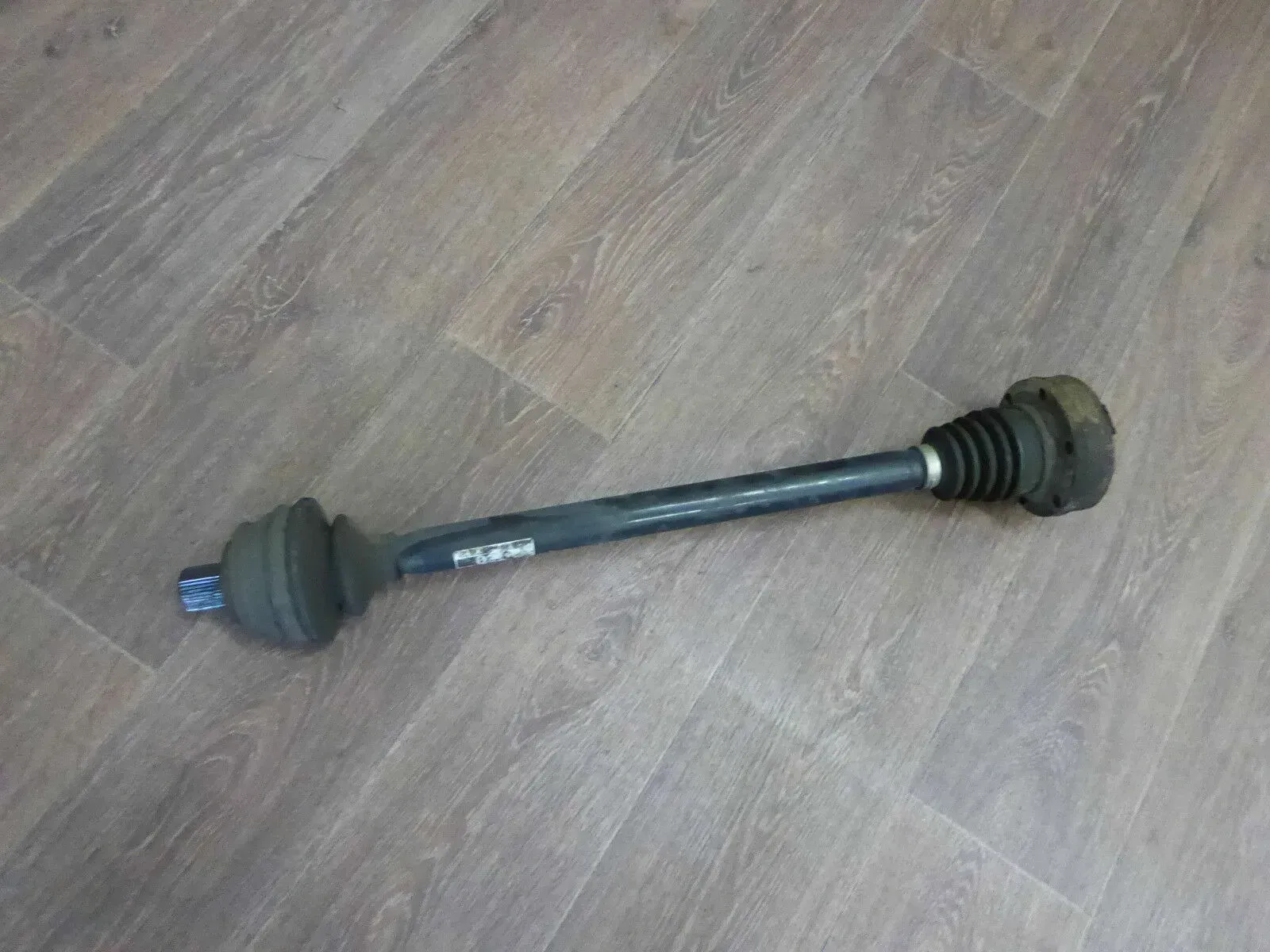 Audi A8 4E Bj. 2005 original Antriebswelle Gelenkwelle hinten rechts 4E0501203C - Bild 1