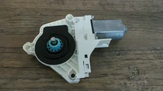 Audi A6 A7 A8 S8 Q3 Q5 8K Fensterhebermotor Fensterheber Motor VL 8K0959801B - Bild 2
