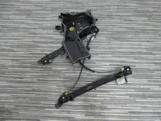 Seat Leon 1P 2006 elektrischer Fensterheber vorne rechts 1P0837402E ohne Motor - Bild 1