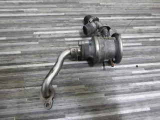 AUDI A4 8H B6 Cabrio AGR VENTIL ABGASRÜCKFÜHRUNG ABGAS rechts 078131102F - Bild 1