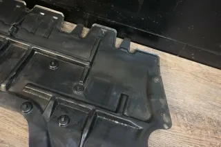 Vw Passat 3C5 Kombi Unterbodenschutz Unterfahrschutz vorn 3C0825237D - Bild 6
