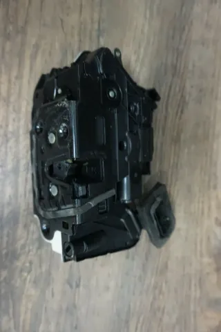 Türschloss VW Sharan 7N Touran Golf 6 Polo 6R 5K1837016 vorne rechts Original - Bild 2
