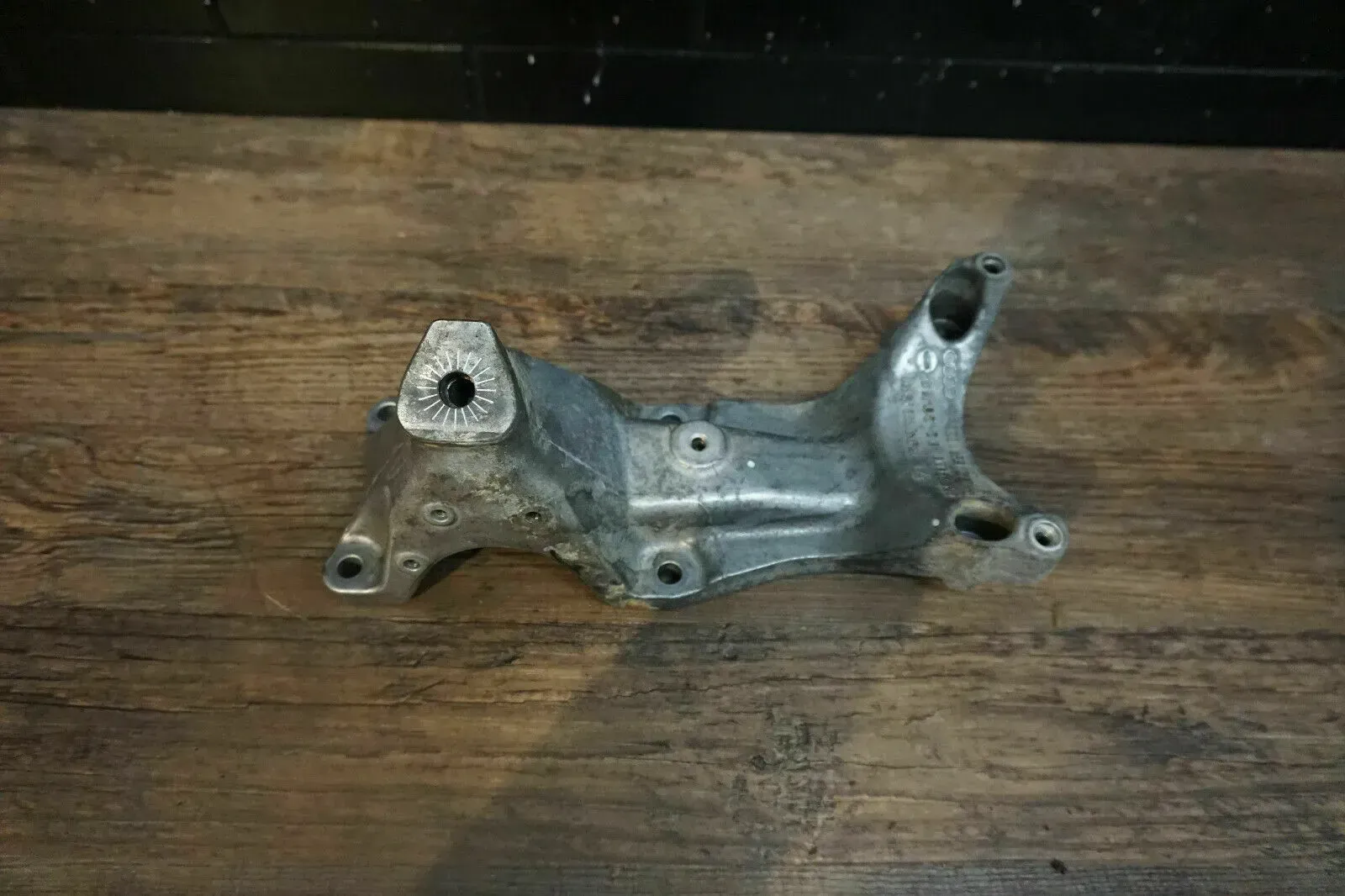 AUDI A6 S6 A7 A8 S8 Gearbox Mount Beam Getriebelagerbalken 4G0199307H - Bild 1
