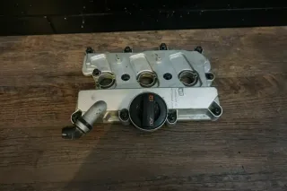 original Audi 3.2 FSI V6 Zylinderkopfhaube Ventildeckel 06E103471P links Fahrer - Bild 1