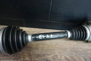 Audi TT 8S 2.0 TFSI Gelenkwelle Antriebswelle vorne links 8J0407761D - Bild 4