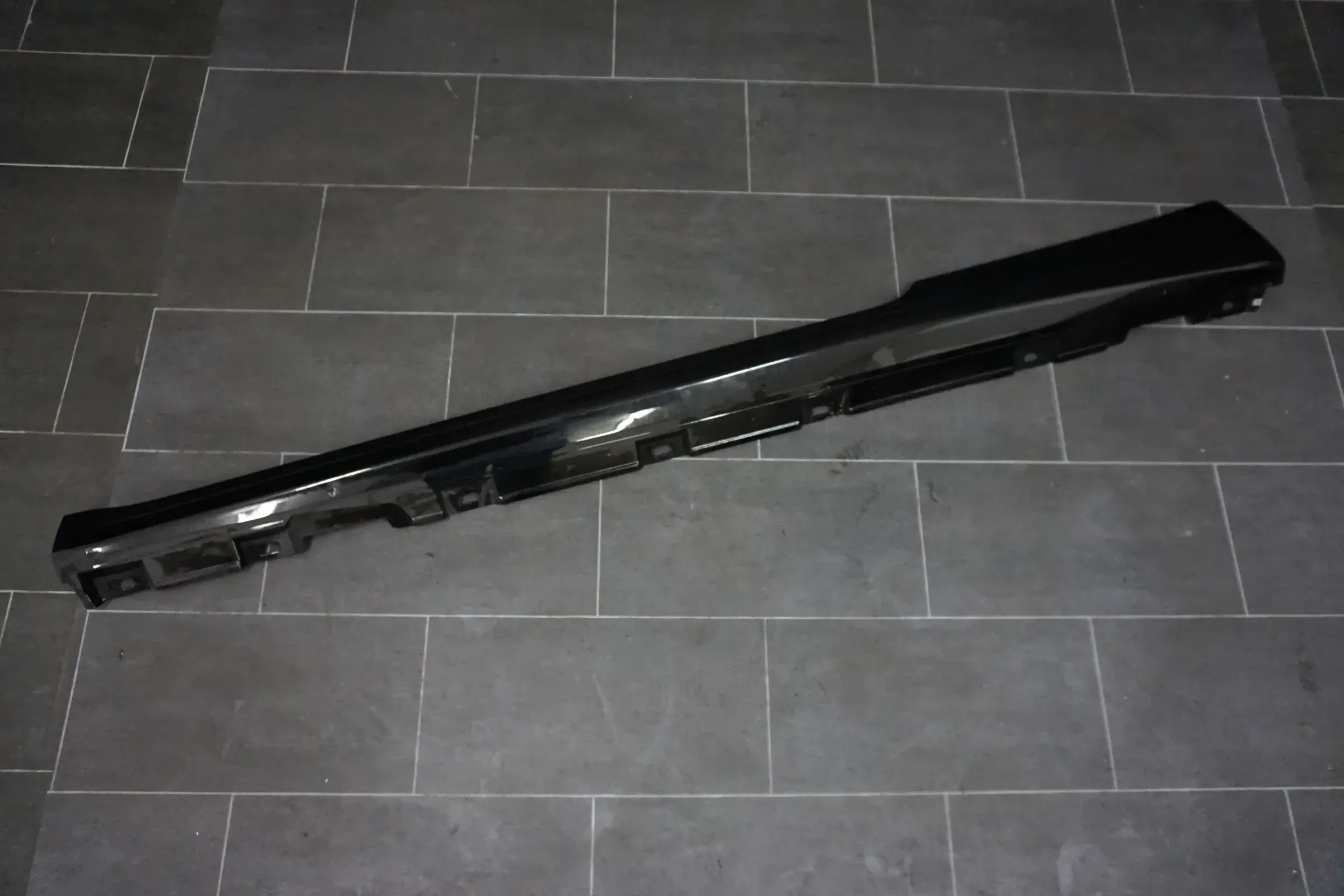 Audi A5 F5 Coupe Cabrio Seitenschweller Schweller Verkleidung 8W6853859 links - Bild 1