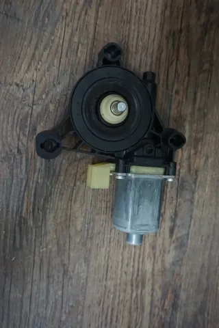 Audi A1 A5 A4 8W Q7 4M R8 4S VW Golf 7 Fensterhebermotor 8W0959801 links rechts - Bild 2