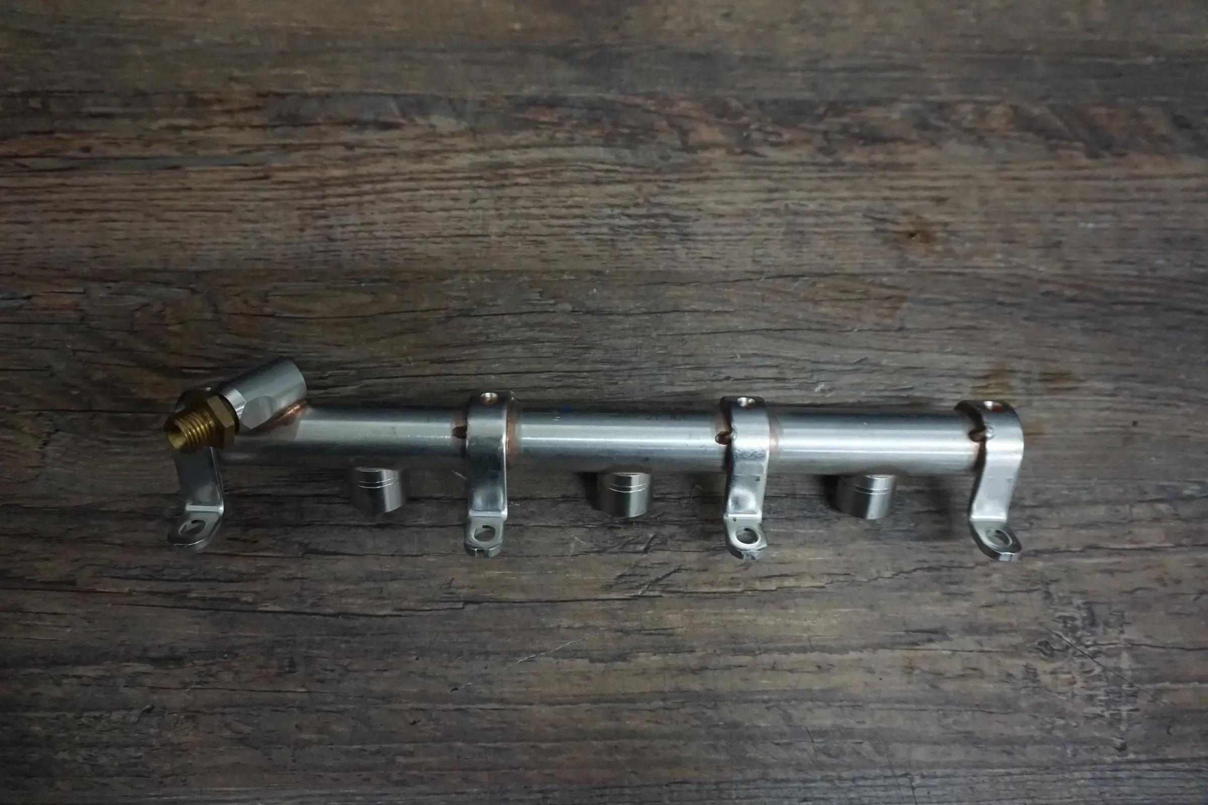 Audi S4 B9 8W S5 F5 SQ5 FY Kraftstoffverteiler links 3.0L CWGD 06M133315L - Bild 1