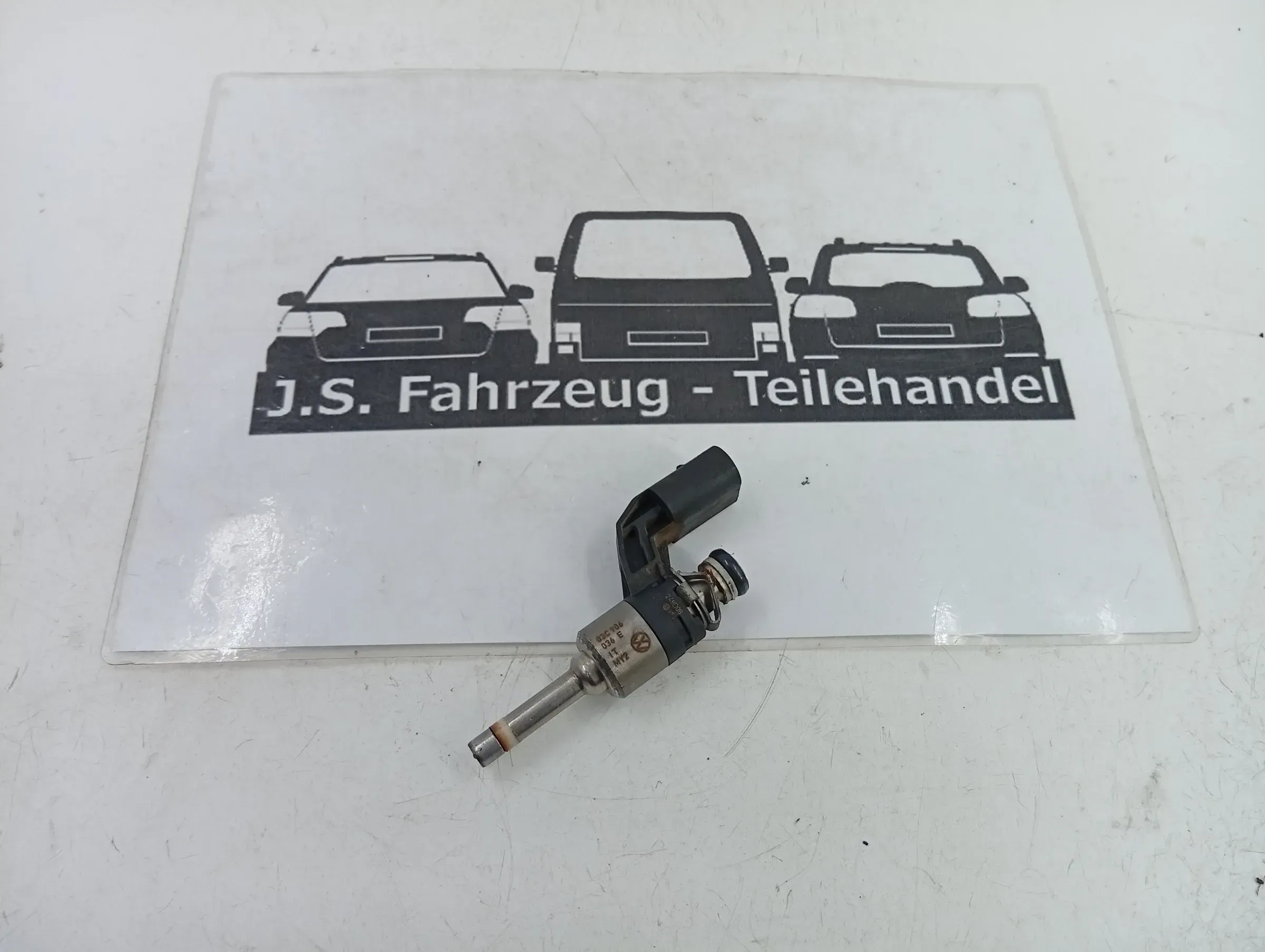 VW Golf Einspritzventil Einspritzdüse Benzin BMY 03C906036E - Bild 1