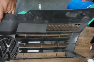 VW T5 Facelift Grill Kühlergrill Gitter Blende Vorne 7E0853653 unlackiert - Bild 9