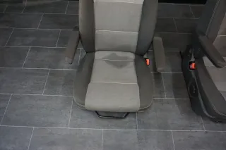 VW T5 T6 T6.1 Komfortsitze Multivan Armlehne Anthrazit Startline Stoff Schwarz Pilotensitze Sitz - Bild 5
