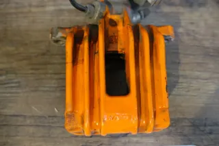 SEAT Leon 1P Bremssattel links hinten 38 TRW Fahrerseite - Bild 3