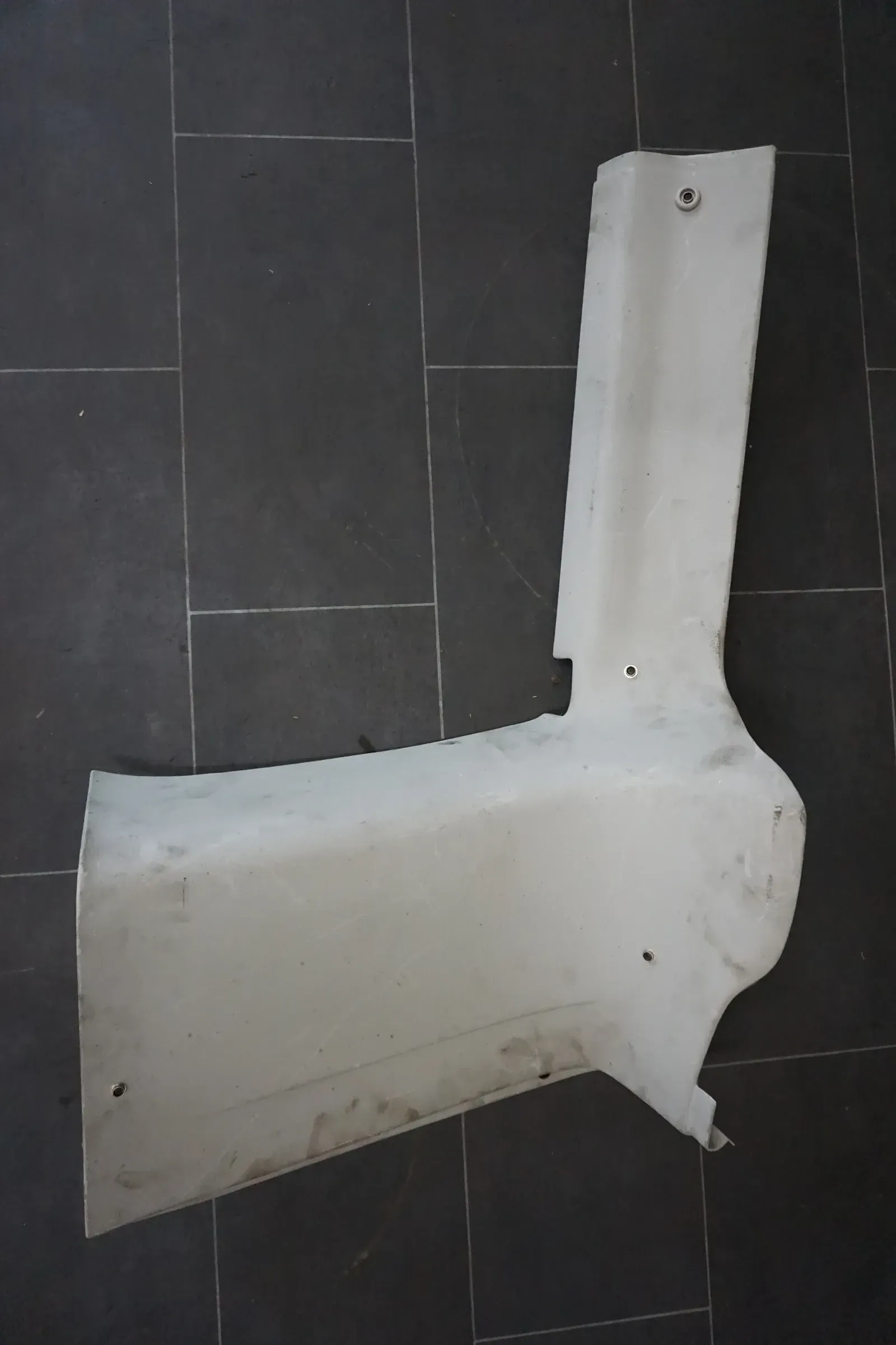 VW T4 D-Säulen Verkleidung rechts hinten grau Abdeckung Multivan 705867246N - Bild 1
