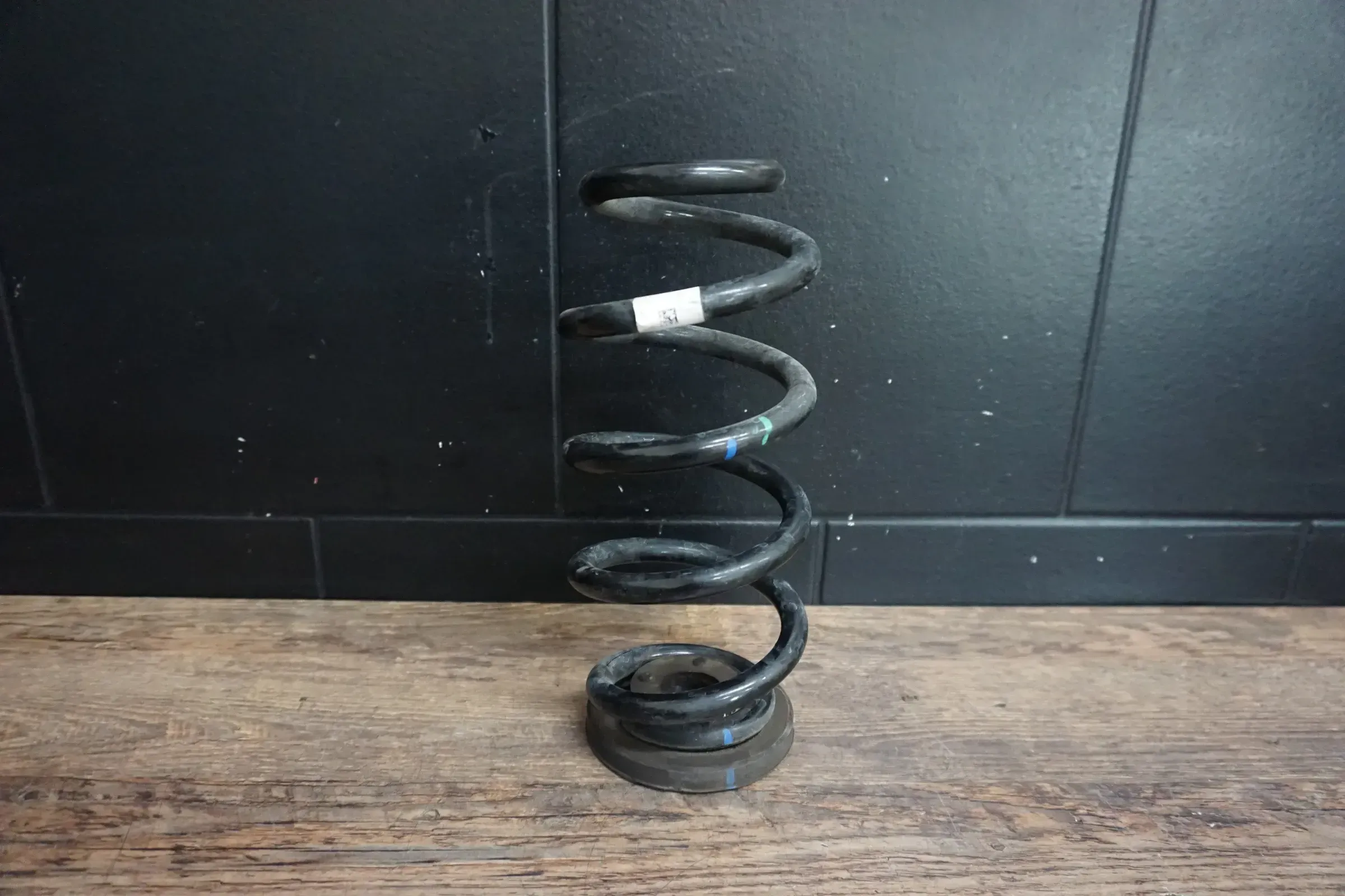 Original Audi TT 8S Hinterfeder hinten links oder rechts 8S0511115 - Bild 1