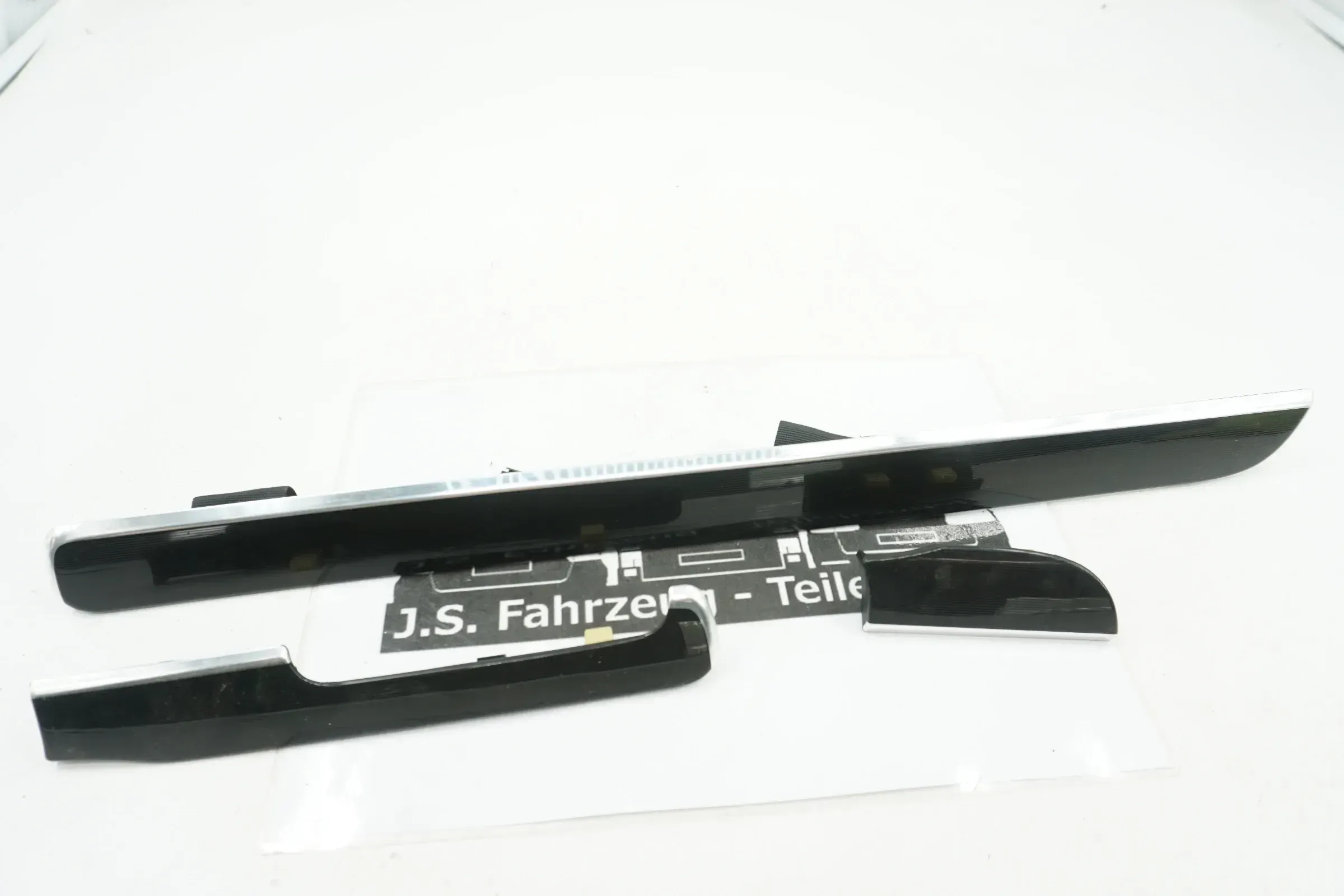 Dekorleisten Set Armaturenbrett VW Golf 6 GTI 5K linette schwarz chrom 5K1858529 - Bild 1