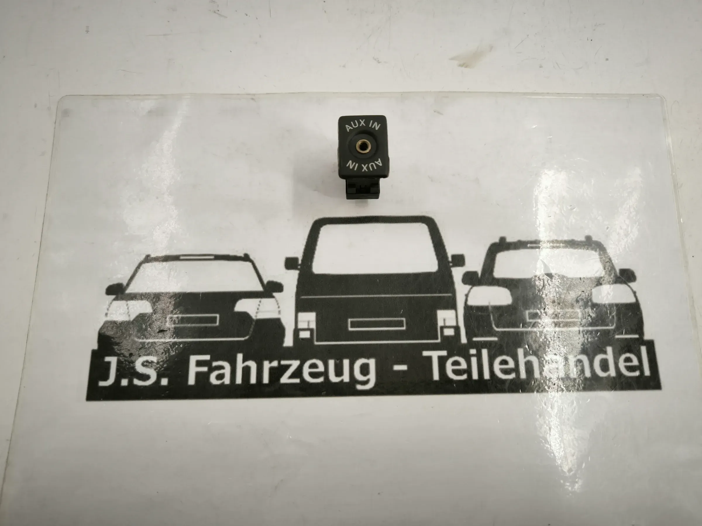 VW Golf Touran Jetta AUX Buchse 5M0035724 - Bild 1