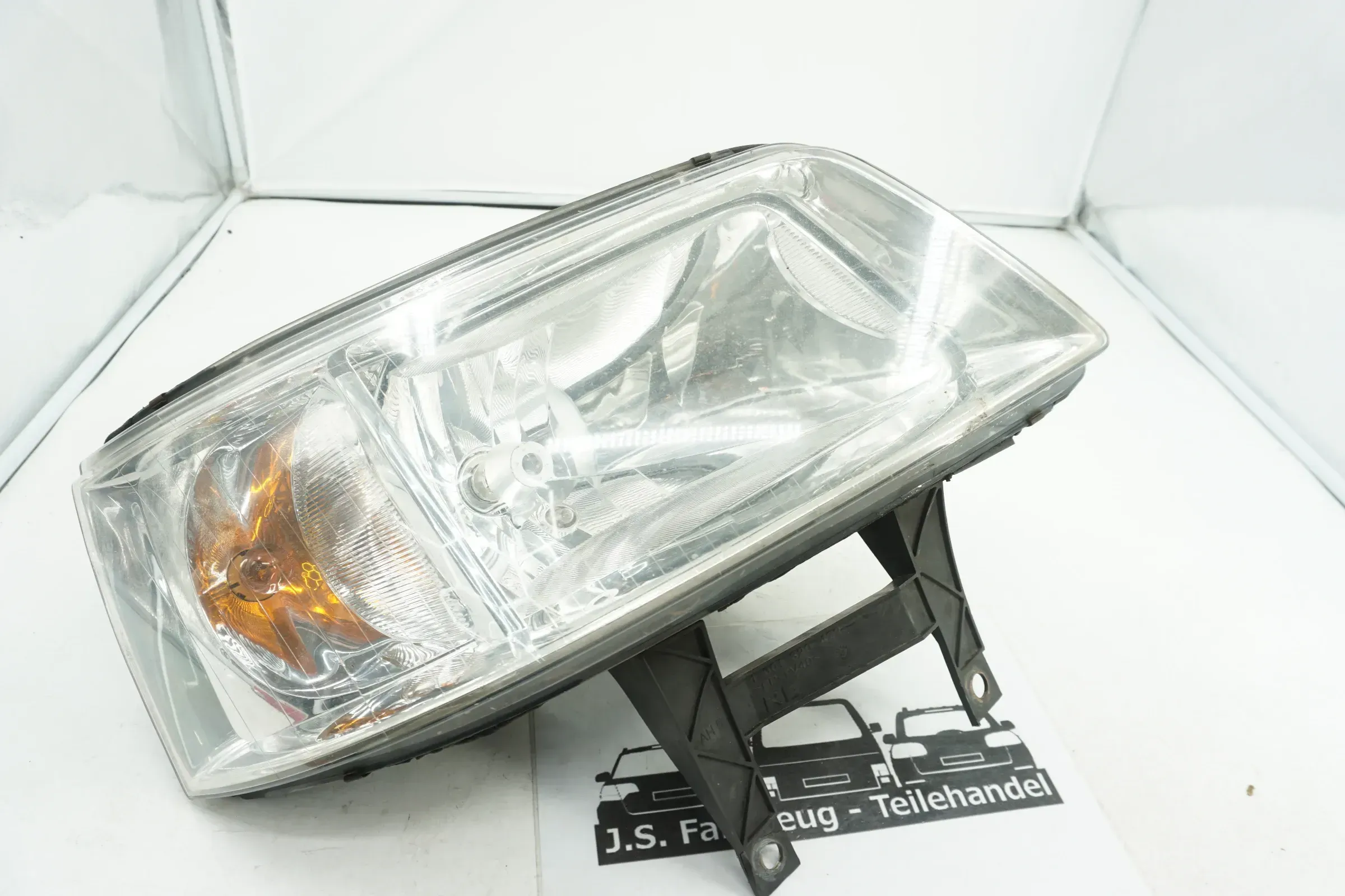 VW T5 7H 7J Frontscheinwerfer Halogenscheinwerfer rechts 7H1941016S - Bild 1