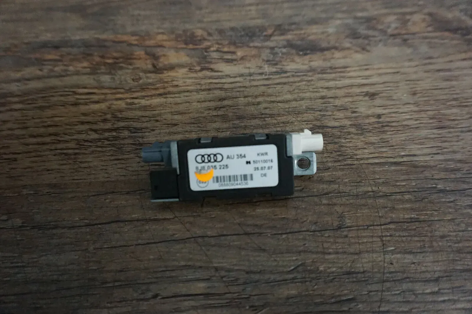 Audi TT TTs TTrs 8J Antennenverstärker 8J8035225 S-Line Verstärker Antenne - Bild 1