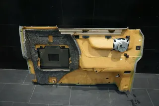 VW T4 Multivan Verkleidung Seitenverkleidung hinten rechts 7D0867036D - Bild 8