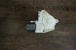 Audi A4 S4 8K A5 A6 Q7 RS6 Fensterhebermotor hinten rechts 8K0959812A - Bild 2