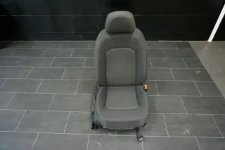 Audi A3 8V Sportback Sitz Sitzpolster Vorne Rechts Sitzbezüg Stoff schwarz - Bild 1