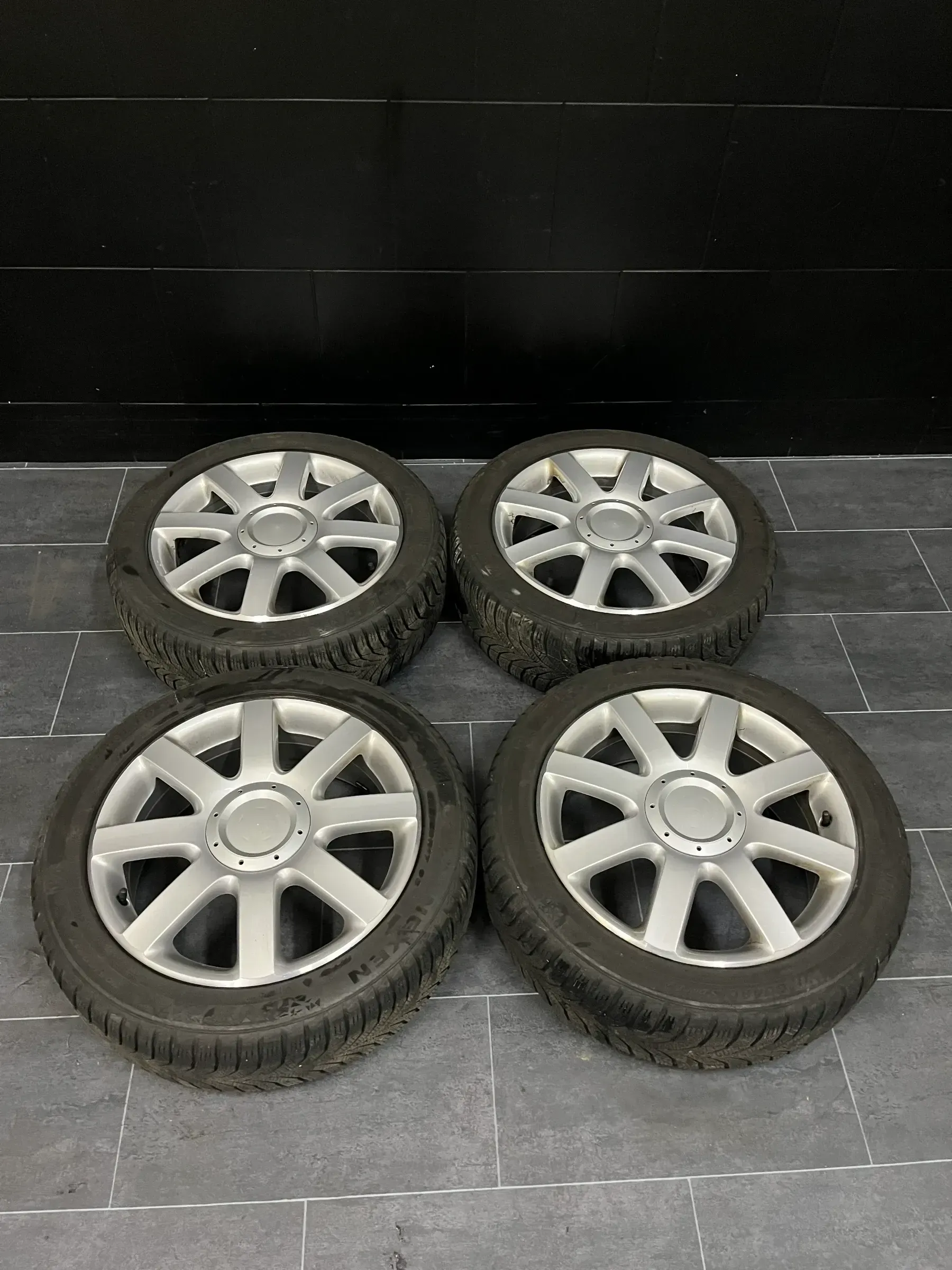 17" Alufelgen Winterreifen 205 50 VW Golf 5 6 Scirocco 6x17 ET48,5 1K0601025N - Bild 1