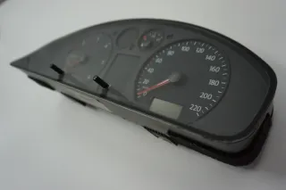 VW T5 / 1,9TDI 105PS / TACHO COCKPIT KOMBIINSTRUMENT / 7H0920852A - Bild 4
