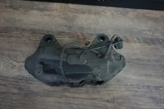 VW Touareg 7L 3.0 TDI V6 Bremssattel Sattel Bremse vorne rechts Brembo 4-Kolben - Bild 5