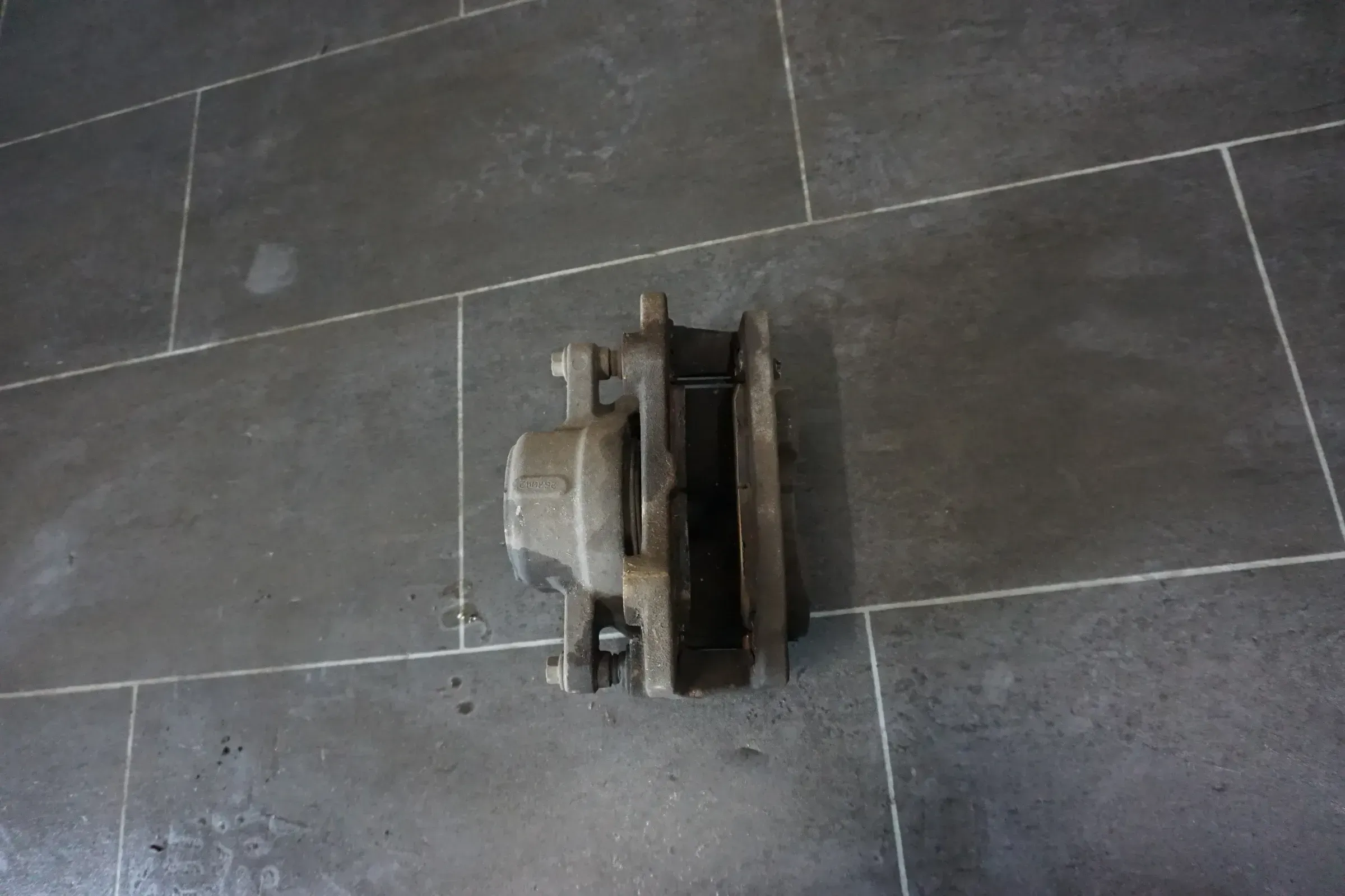 2006-2022 DODGE Challenger Bremssattel vorn Links 68302655AK bremse - Bild 1