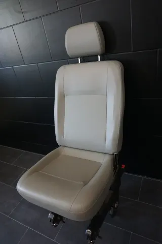 Einzelsitz hinten 3te Reihe VW T5 Caravelle Fenster 9 Sitzer 2013 Leder Sitz - Bild 3