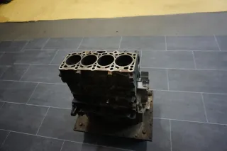 Motor Motorblock VW T5 Transporter Bus 2,0 TDI 75 103KW CAA CAAA CAAC Rumpfmotor - Bild 5