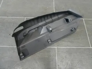 VW Scirocco III Auflage Verkleidung Hutablage Kofferaum Links 1K8867761B - Bild 3
