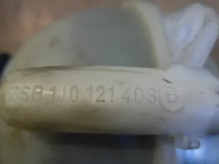 Kühlwasser Ausgleichsbehälter Audi A3 8L VW Golf 4 Bora Skoda Octavia 1J0121403B - Bild 3