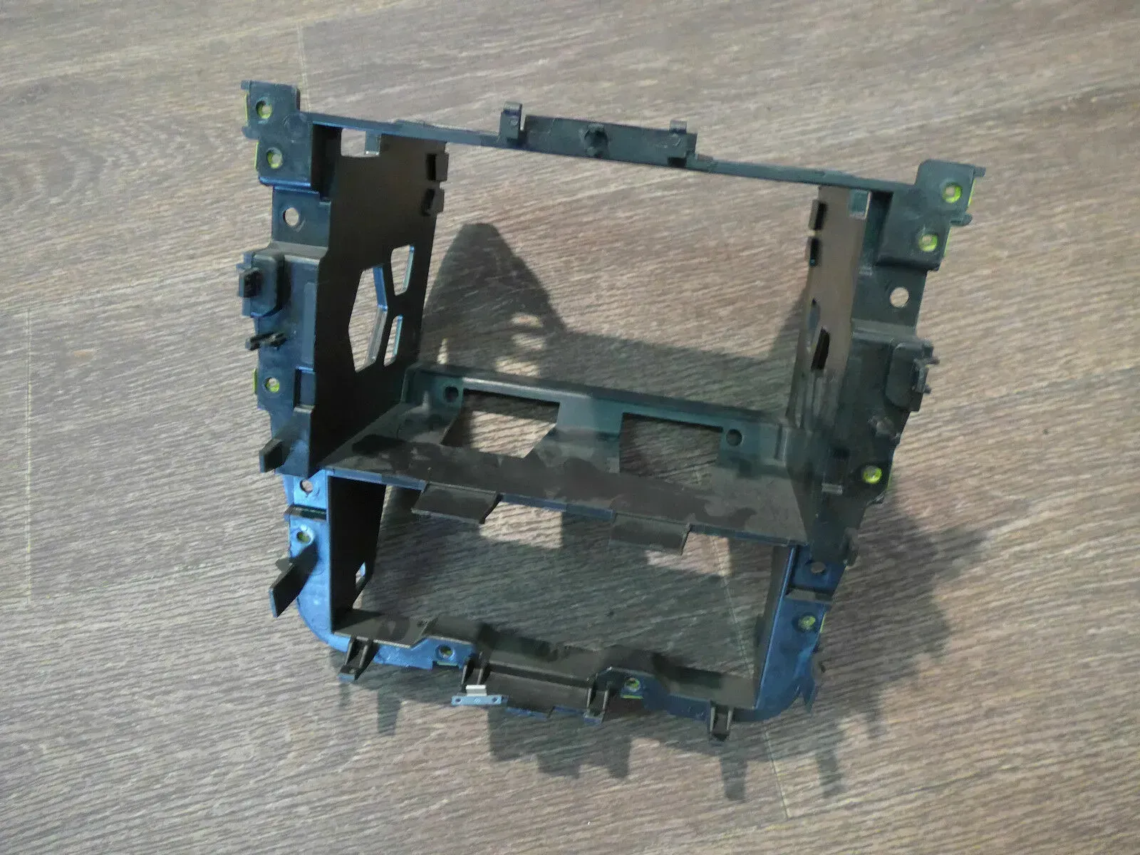 1K0858089C VW Golf 5 Mittelkonsolenschacht Armaturenbrett Doppel DIN Schacht - Bild 1