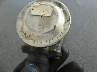 Audi RS4 R8 4,2 V8 Kombiventil Sekundärluft Ventil 079131101F / 079131166E/D TOP - Bild 4